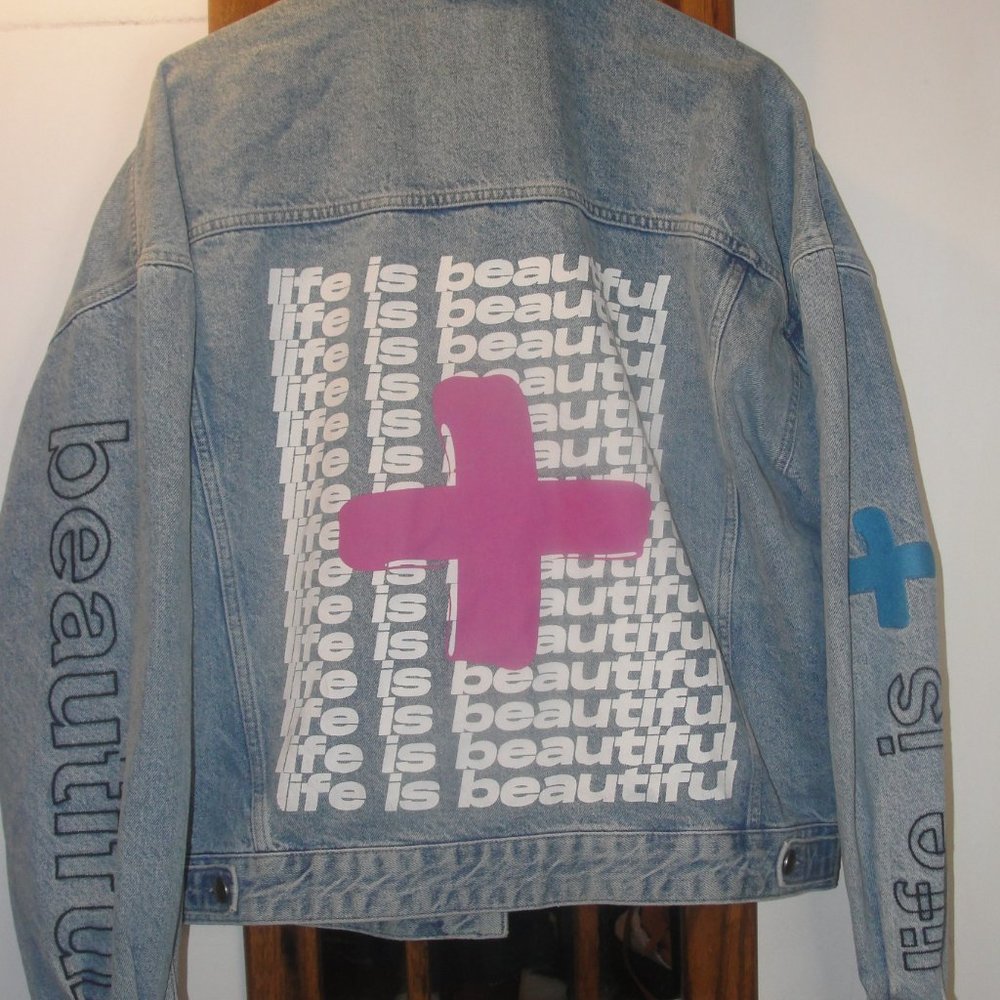 LIFE IS BEAUTIFUL DENIM JACKETS SIZE L